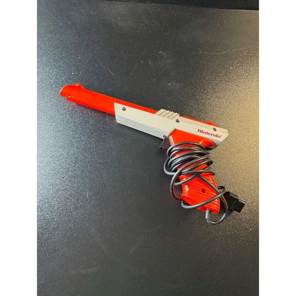 Nintendo NES Zapper Orange Light Gun OEM Controller Made In Japan Duck Hunt